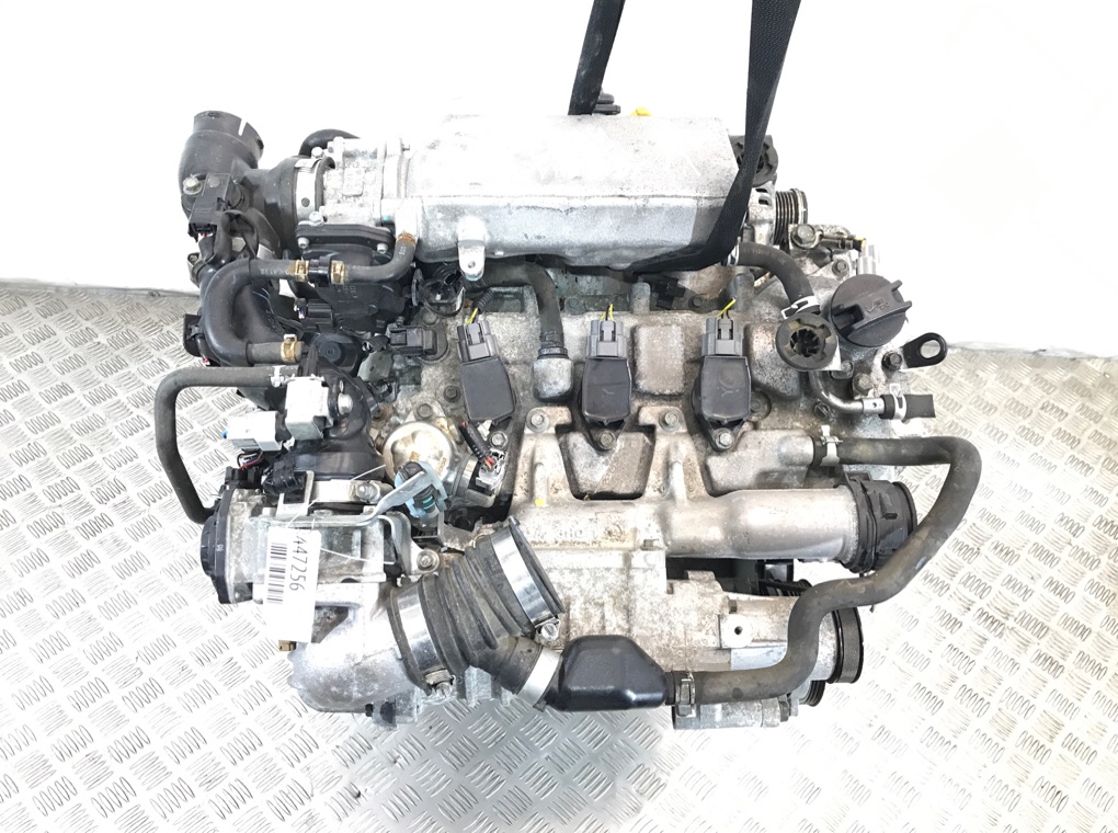 Двигатель (ДВС) бу для Nissan Note E12 1.2 i, 2015 г. Двигатель (ДВС) бу для Nissan Note E12 1.2 i, 2015 г.