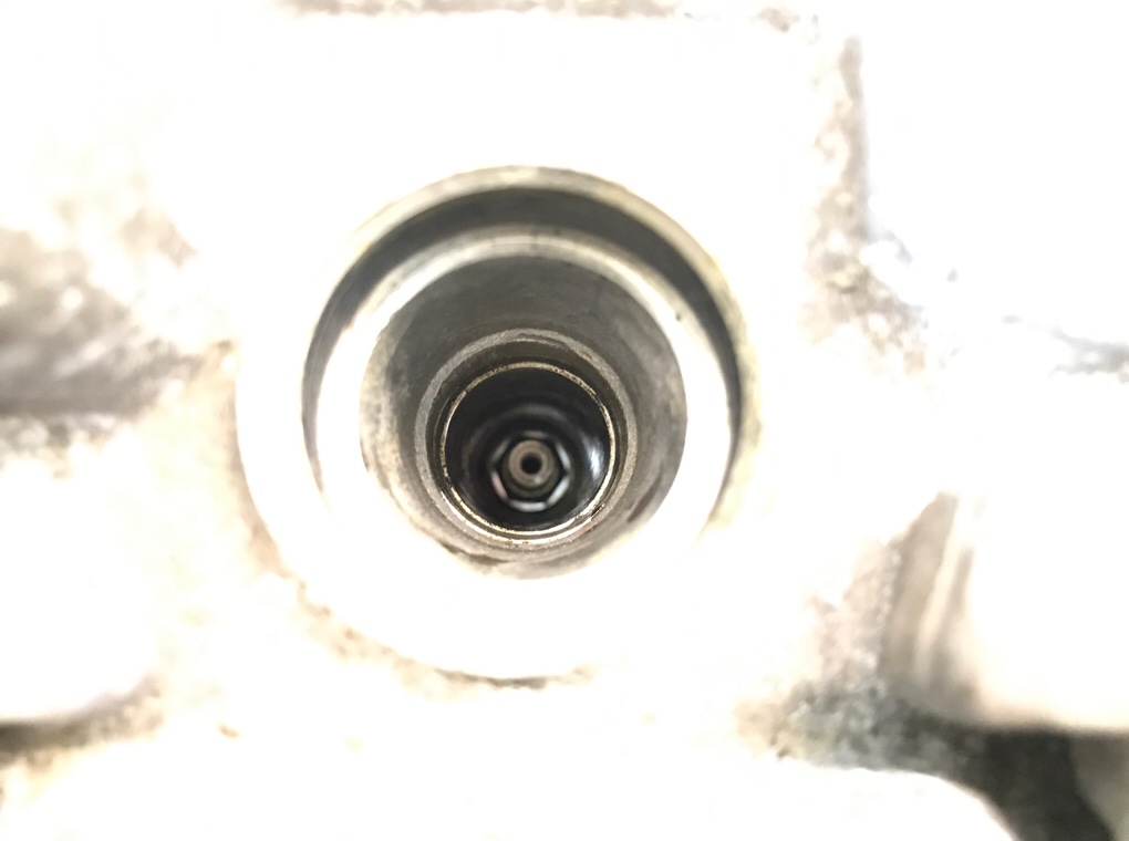 Двигатель (ДВС) бу для Nissan Note E12 1.2 i, 2015 г. Двигатель (ДВС) бу для Nissan Note E12 1.2 i, 2015 г.