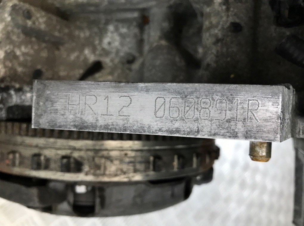 Двигатель (ДВС) бу для Nissan Note E12 1.2 i, 2015 г. Двигатель (ДВС) бу для Nissan Note E12 1.2 i, 2015 г.