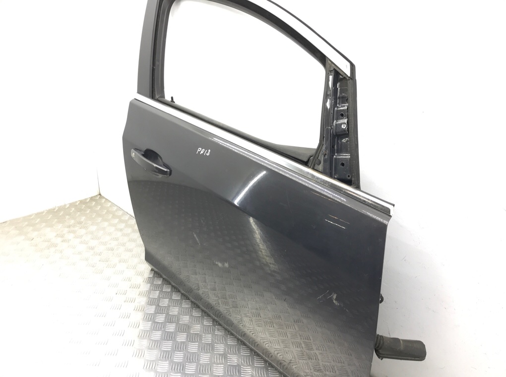 Дверь передняя правая бу для Opel Astra J 1.7 CDTi,  2013 г.
