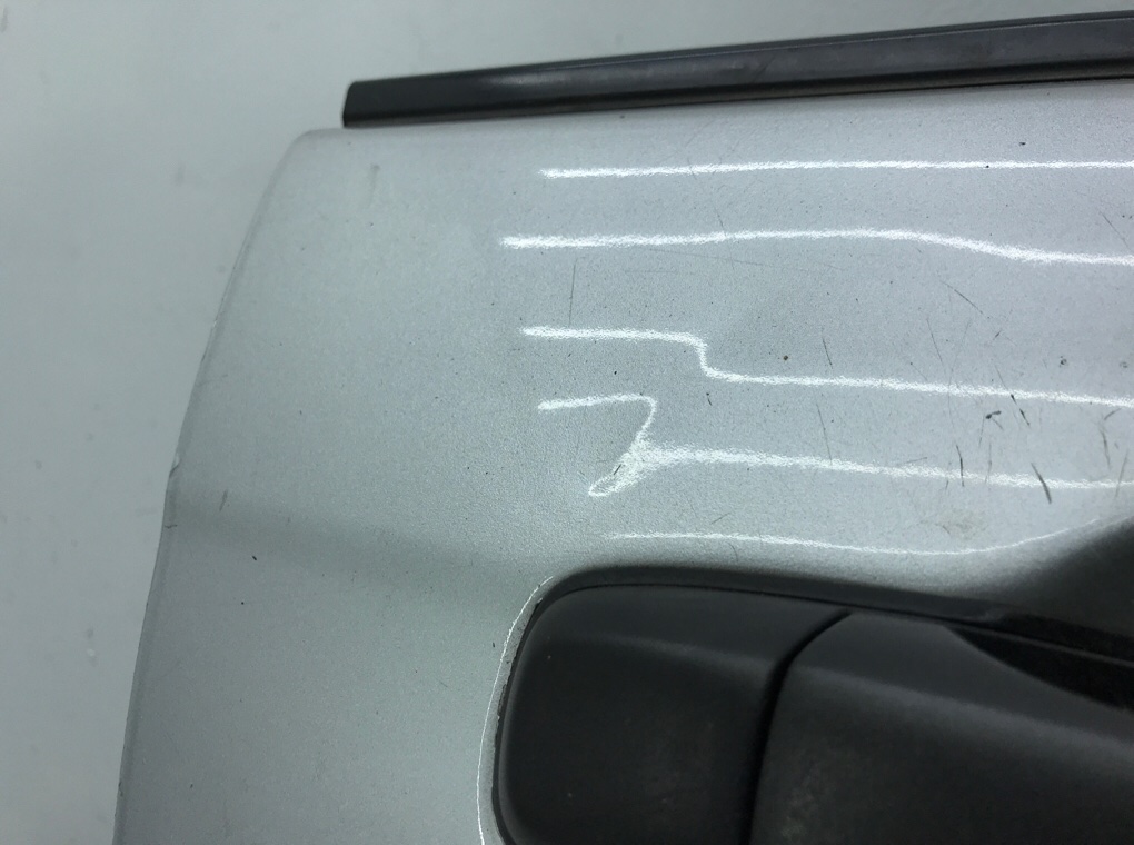 Дверь передняя правая бу для Subaru Forester 2 2.0 i, 2007 г. Дверь передняя правая бу для Subaru Forester 2 2.0 i, 2007 г.