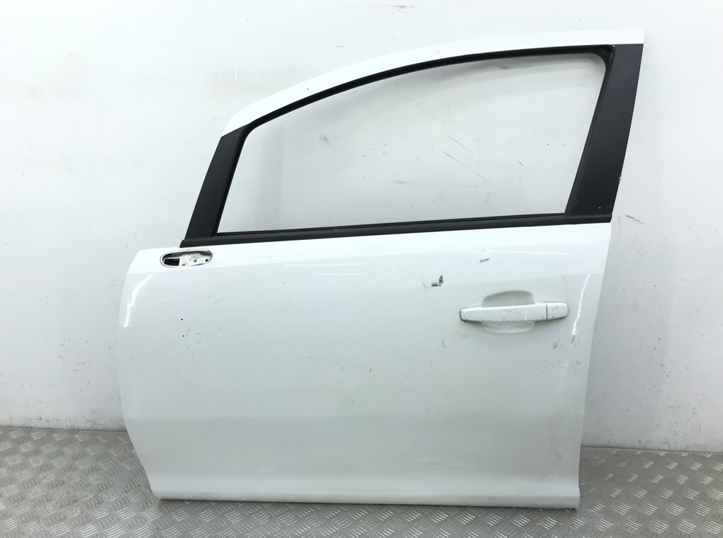 Дверь передняя левая бу для Opel Corsa D 1.2 i, 2011 г.