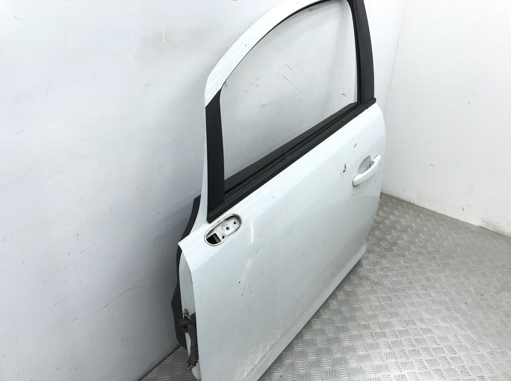 Дверь передняя левая бу для Opel Corsa D 1.2 i, 2011 г. Дверь передняя левая бу для Opel Corsa D 1.2 i, 2011 г.