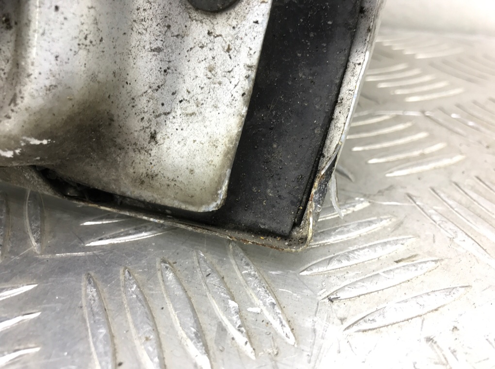 Дверь задняя левая бу для Volkswagen Jetta 5 2.0 TDi, 2009 г. Дверь задняя левая бу для Volkswagen Jetta 5 2.0 TDi, 2009 г.