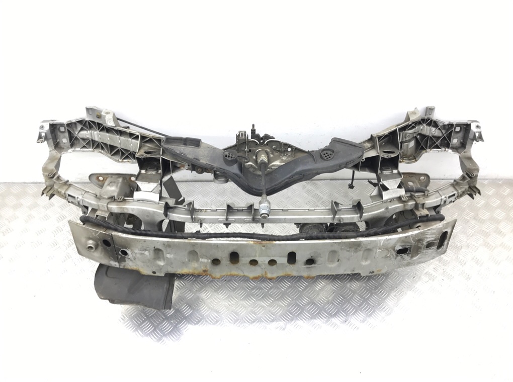 Панель передняя (телевизор) бу для Ford C-Max  1.6 TDCi,  2010 г.