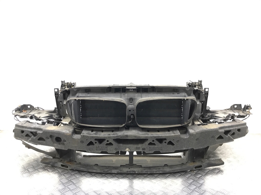 Панель передняя (телевизор) бу для BMW 5 F10/F11/GT F07 2.0 D, 2011 г.