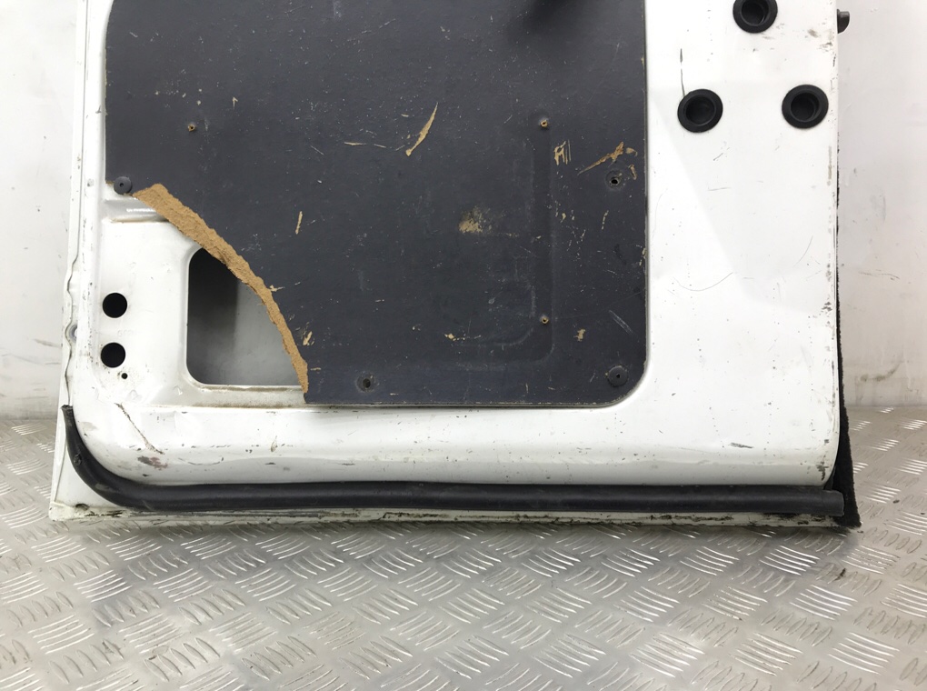 Дверь задняя распашная правая бу для Citroen Jumpy 1 1.9 D, 2003 г. Дверь задняя распашная правая бу для Citroen Jumpy 1 1.9 D, 2003 г.