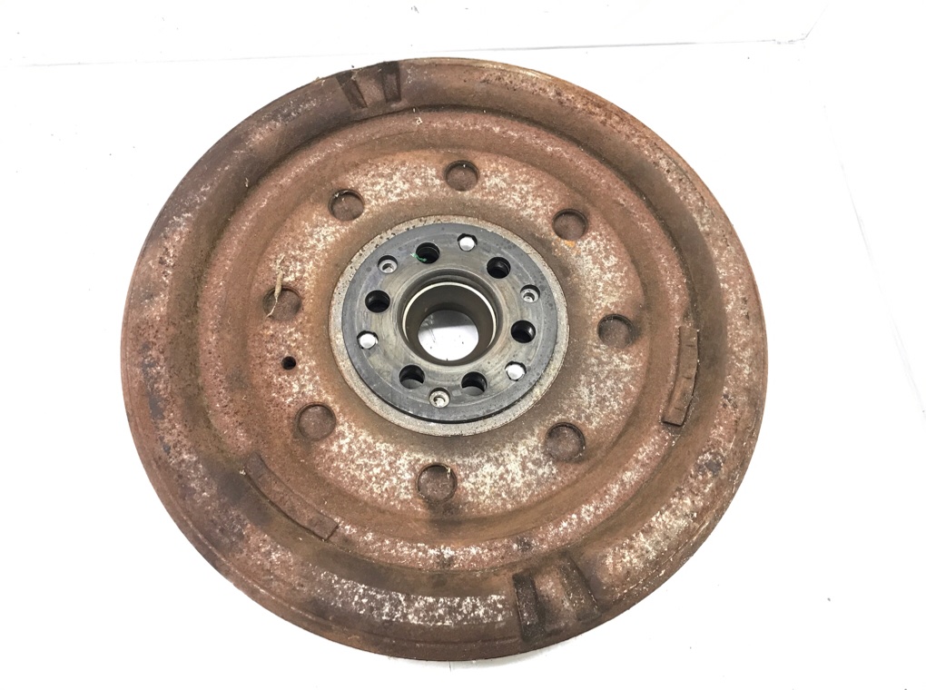 Маховик бу для Audi TT 1 1.8 Ti, 2003 г. Маховик бу для Audi TT 1 1.8 Ti, 2003 г.