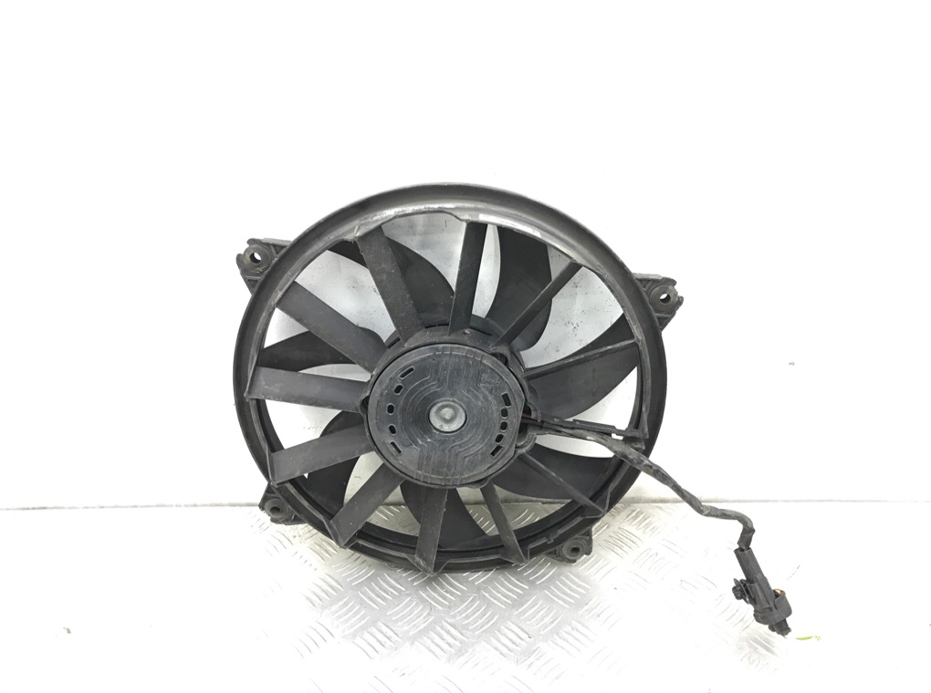 Вентилятор радиатора бу для Citroen C4 Picasso 1 1.6 HDi, 2010 г. Вентилятор радиатора бу для Citroen C4 Picasso 1 1.6 HDi, 2010 г.