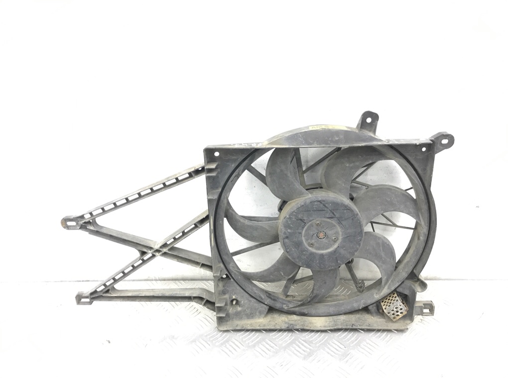 Вентилятор радиатора бу для Opel Zafira A 1.8 i,  2001 г.