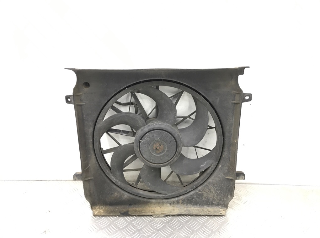 Вентилятор радиатора бу для Jeep Cherokee KJ 2.4 i,  2003 г.