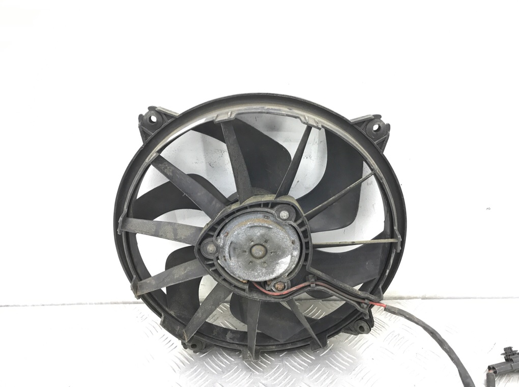 Вентилятор радиатора бу для Peugeot Expert 2 1.6 HDi,  2009 г.