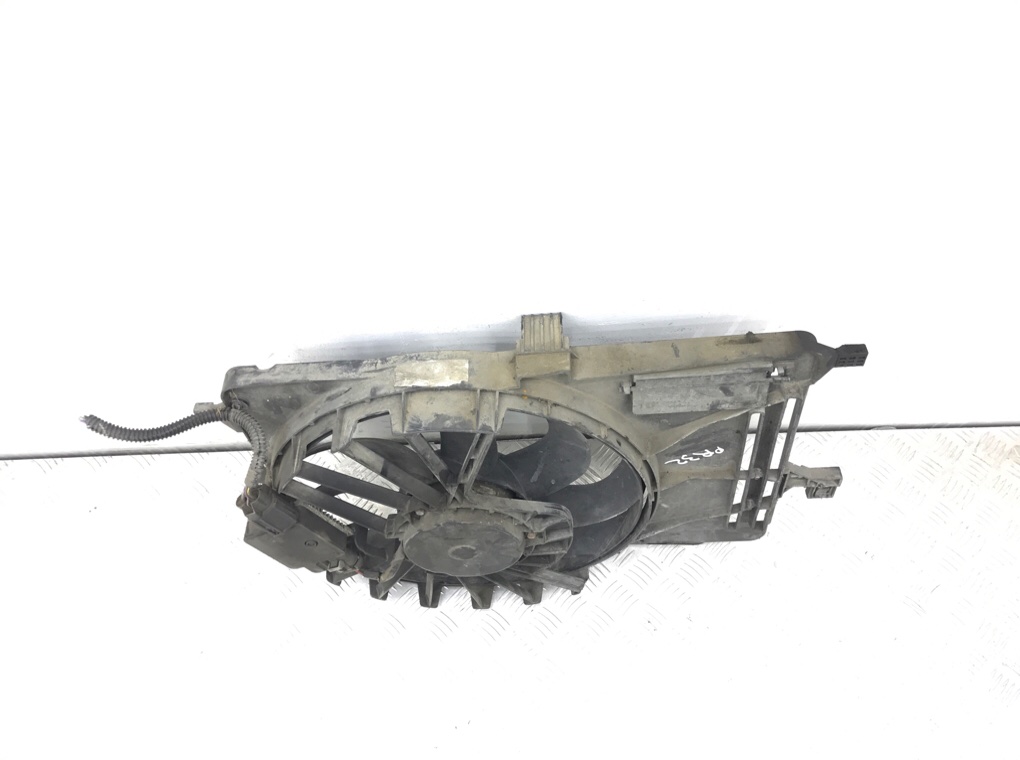 Вентилятор радиатора бу для Ford Grand C-Max  1.6 TDCi,  2012 г.