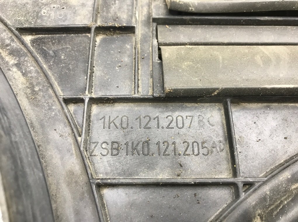 Вентилятор радиатора бу для Volkswagen Golf 6 2.0 TDi, 2010 г. Вентилятор радиатора бу для Volkswagen Golf 6 2.0 TDi, 2010 г.