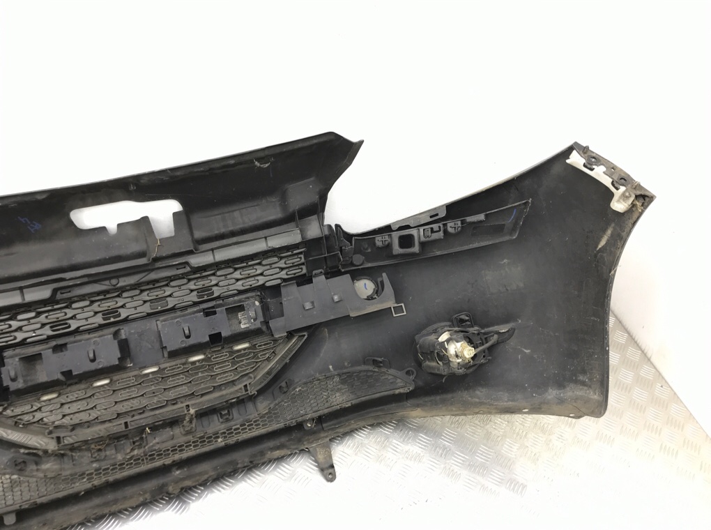 Бампер передний бу для Peugeot 208  1.4 HDi,  2012 г.