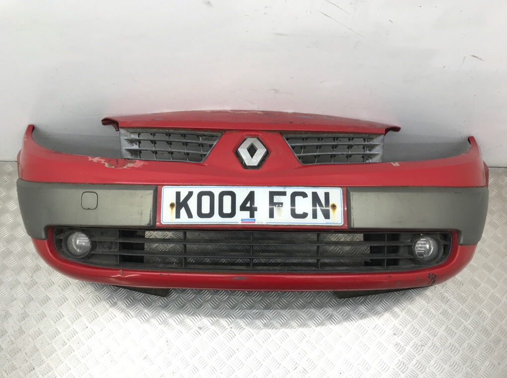 Бампер передний бу для Renault Scenic 2 1.5 DCi, 2004 г.