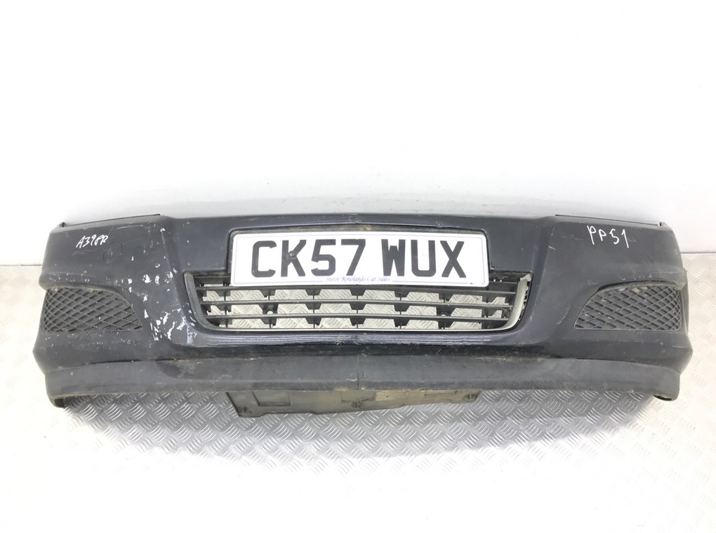 Бампер передний бу для Opel Astra H 1.6 i, 2007 г.