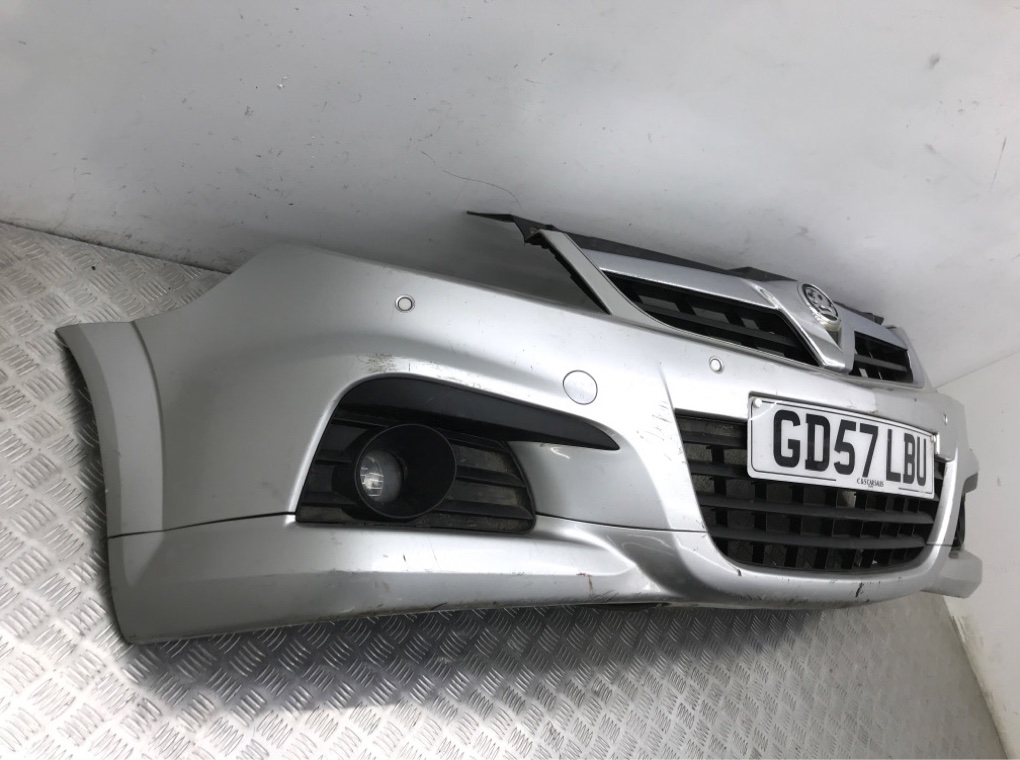 Бампер передний бу для Opel Vectra C 1.9 CDTi,  2007 г.