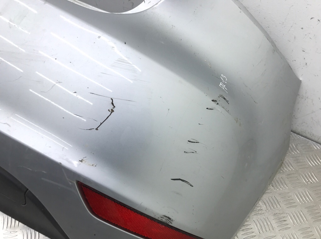 Бампер задний бу для Volkswagen Golf 6 2.0 TDi, 2010 г. Бампер задний бу для Volkswagen Golf 6 2.0 TDi, 2010 г.