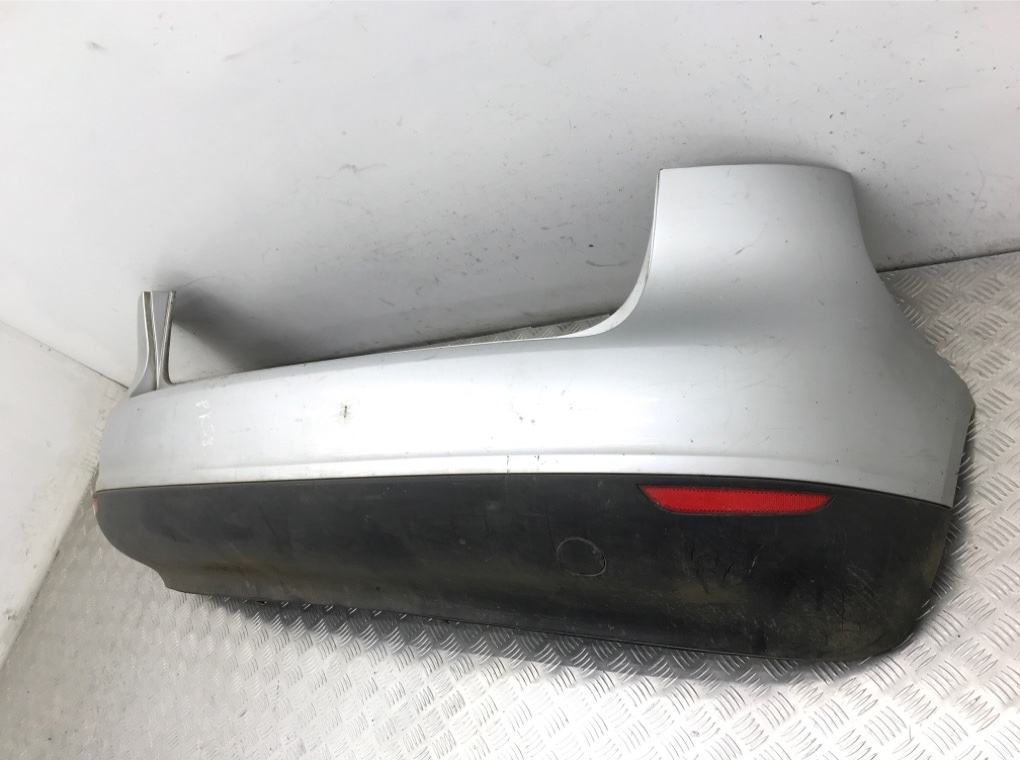 Бампер задний бу для Volkswagen Golf Plus  1.9 TDi,  2006 г.