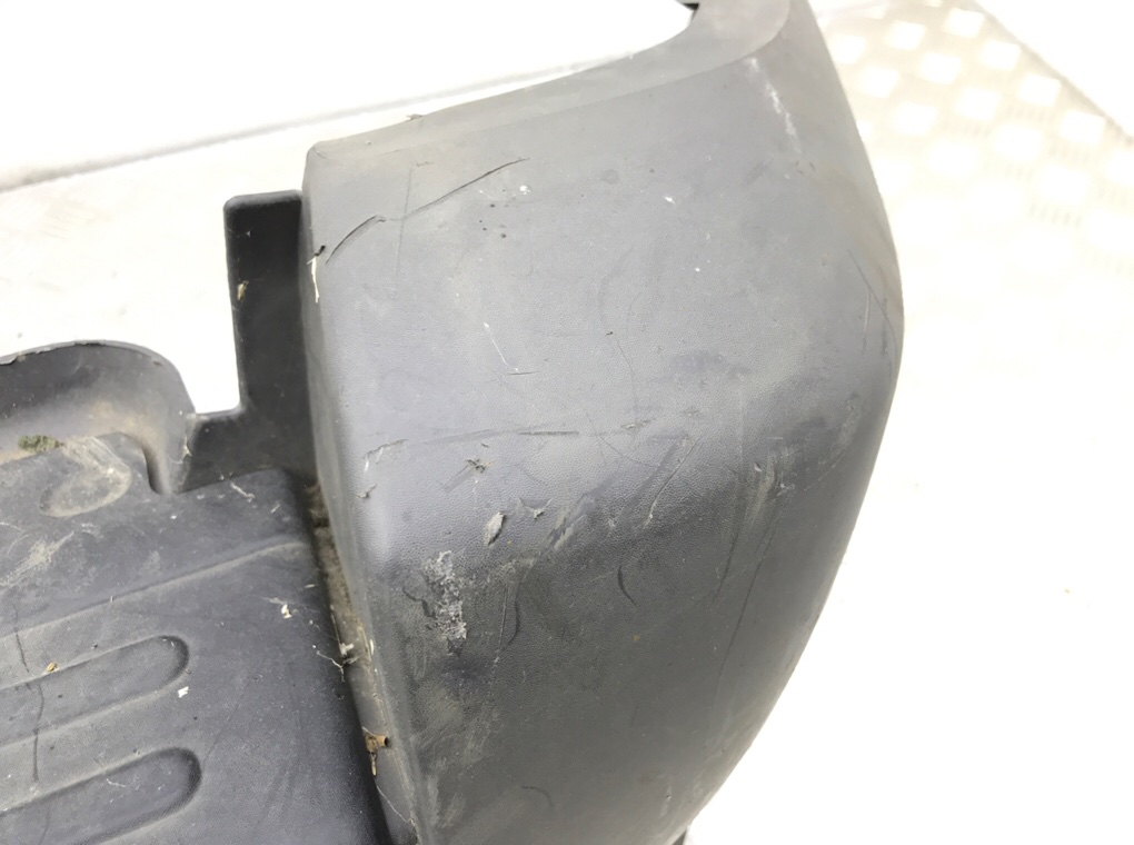 Бампер задний бу для Jeep Cherokee KJ 2.4 i,  2003 г.