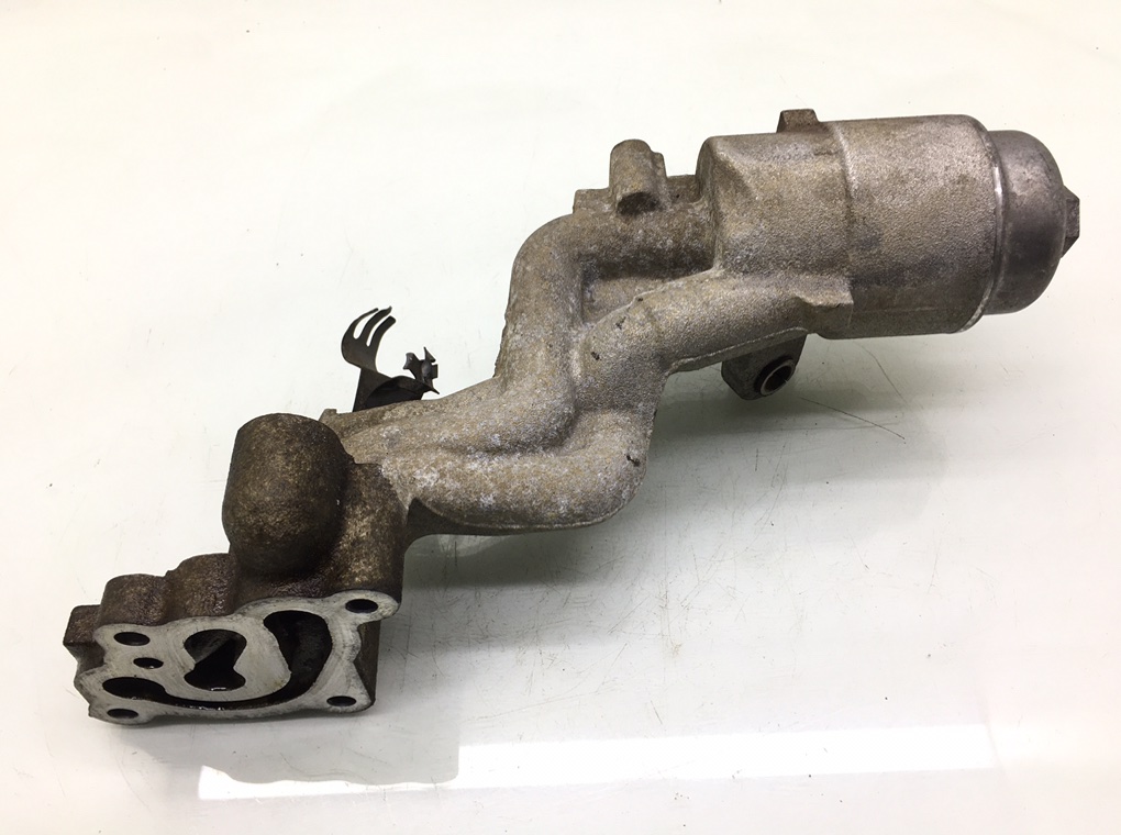 Корпус масляного фильтра бу для Cadillac CTS  3.6 i,  2006 г.