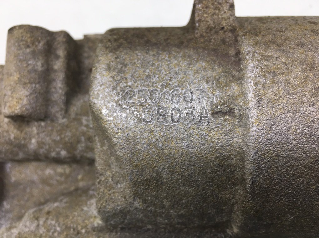 Корпус масляного фильтра бу для Cadillac CTS  3.6 i,  2006 г.