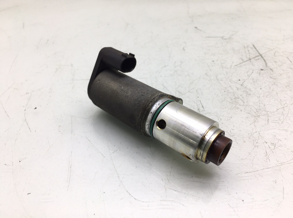 Клапан фазорегулятора бу для Volvo C70 2.4 i, 2007 г.