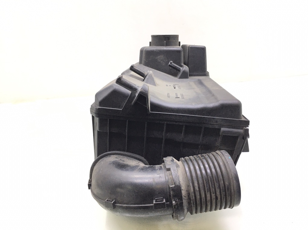 Корпус воздушного фильтра бу для Volvo C70  2.4 i,  2007 г.