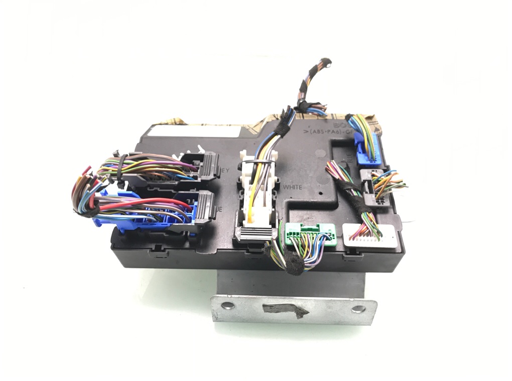 Блок управления центральным замком бу для Ford Fiesta 6 1.6 TDCi,  2009 г.