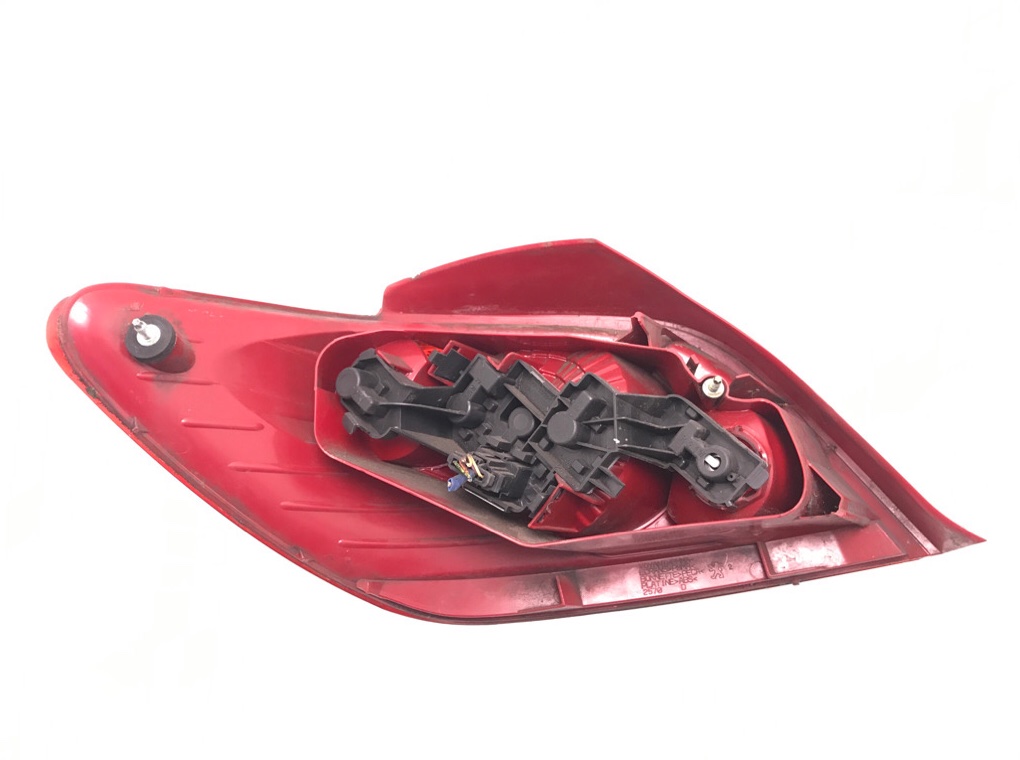 Фонарь задний правый бу для Peugeot 307 1.6 HDi, 2007 г. Фонарь задний правый бу для Peugeot 307 1.6 HDi, 2007 г.