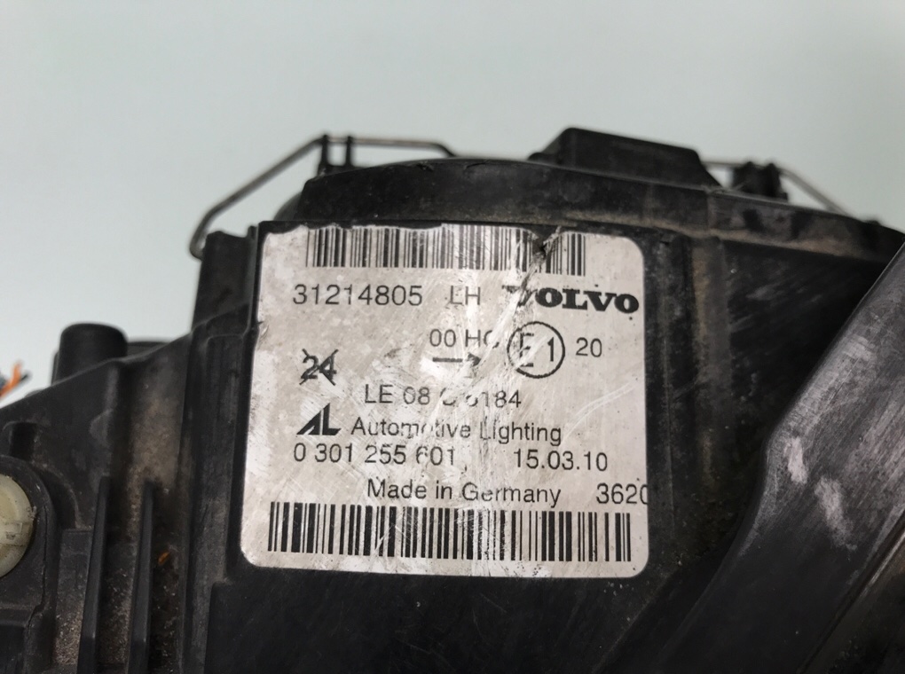 Фара левая бу для Volvo C30  1.6 TD,  2010 г.