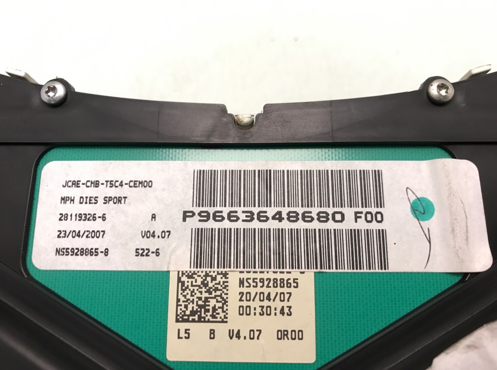 Щиток приборов (приборная панель) бу для Peugeot 307 1.6 HDi, 2007 г. Щиток приборов (приборная панель) бу для Peugeot 307 1.6 HDi, 2007 г.