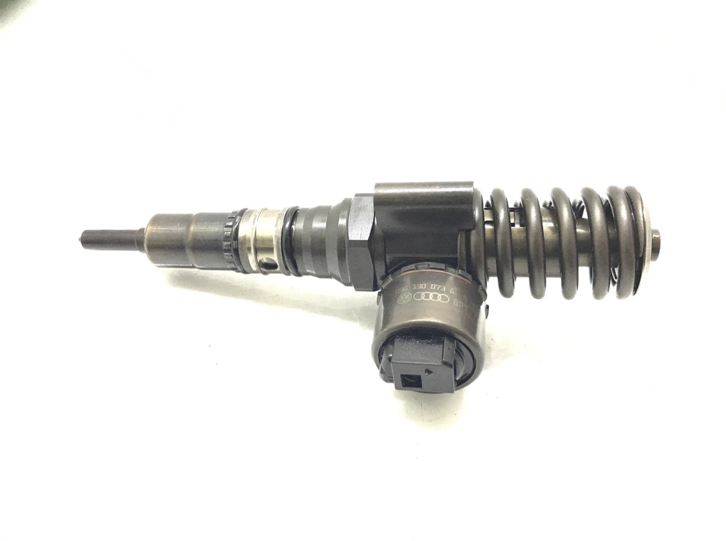 Форсунка бу для Volkswagen Golf 5 2.0 TDi,  2006 г.