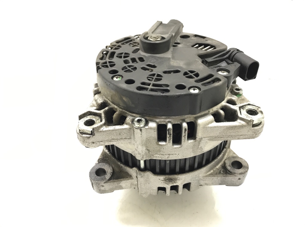 Генератор бу для Land Rover Freelander 2 2.2 TD,  2007 г.