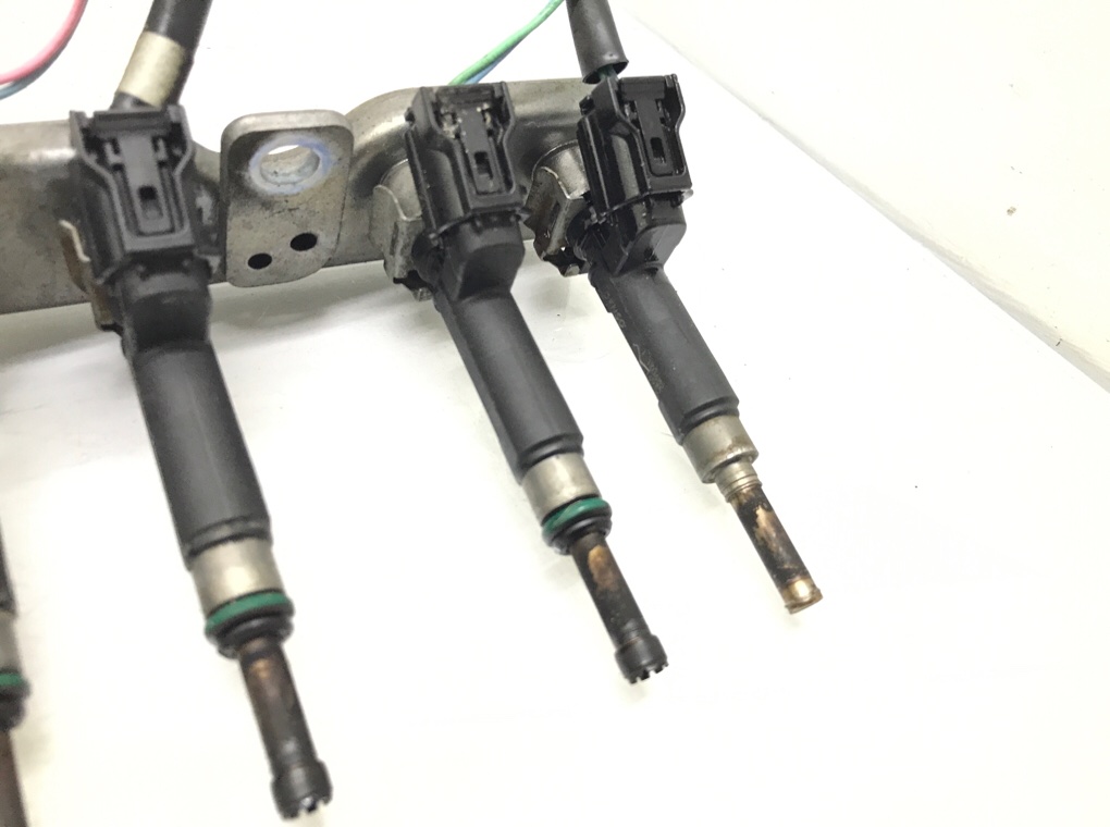 Топливная рампа бу для Nissan Qashqai 1 1.6 i, 2013 г. Топливная рампа бу для Nissan Qashqai 1 1.6 i, 2013 г.