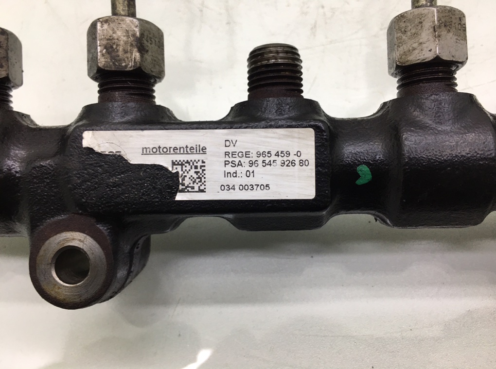 Топливная рампа бу для Peugeot 3008 1 1.6 HDi,  2010 г.