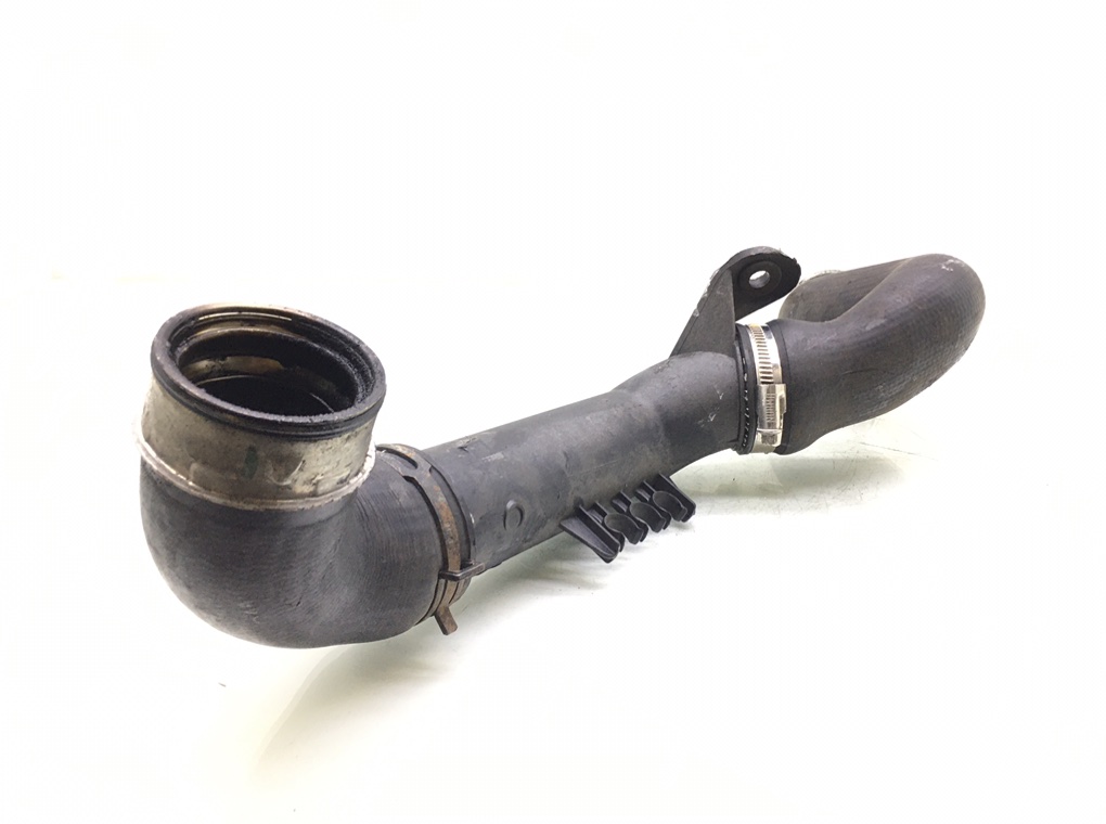 Патрубок интеркулера бу для Volkswagen Caddy  1.9 TDi,  2008 г.