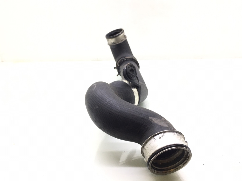 Патрубок интеркулера бу для Volkswagen Caddy  1.9 TDi,  2008 г.