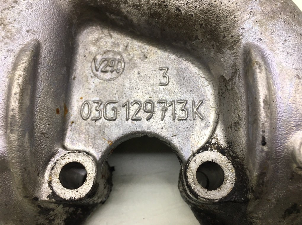 Коллектор впускной бу для Volkswagen Caddy  1.9 TDi,  2008 г.