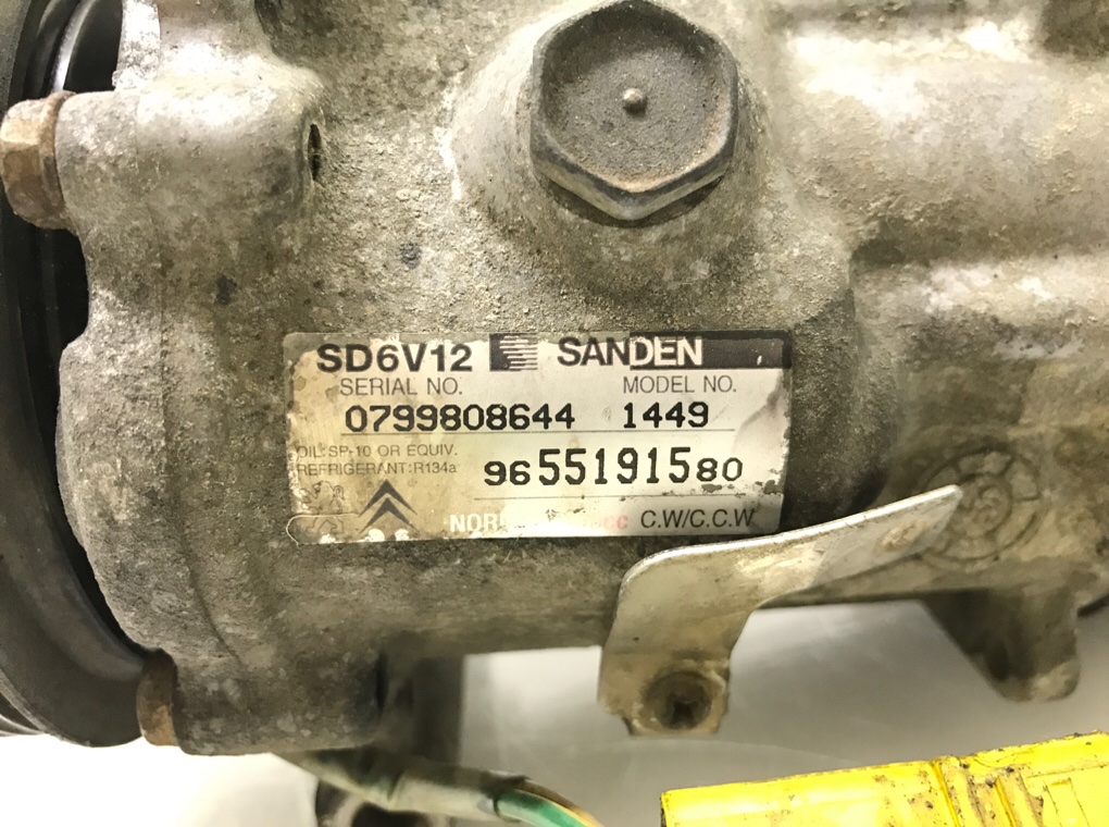 Компрессор кондиционера бу для Peugeot 206  1.4 HDi,  2006 г.