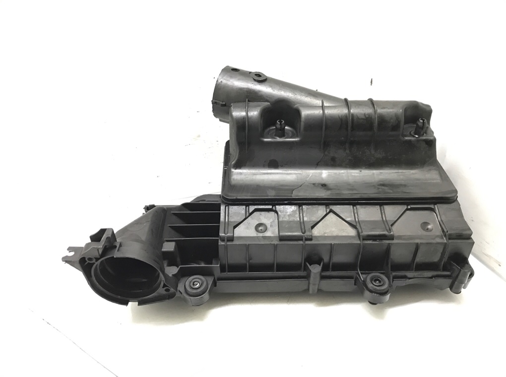 Корпус воздушного фильтра бу для Peugeot 206  1.4 HDi,  2006 г.