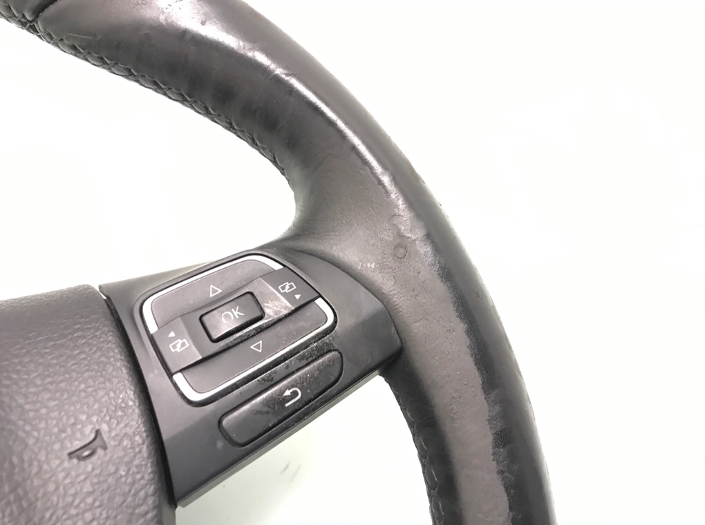 Руль бу для Volkswagen Golf 6 1.6 TDi, 2011 г. Руль бу для Volkswagen Golf 6 1.6 TDi, 2011 г.