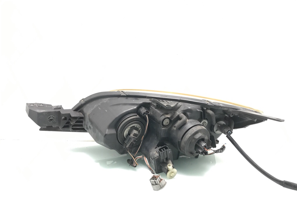 Фара правая бу для Mazda 3  BK 2.0 i,  2005 г.