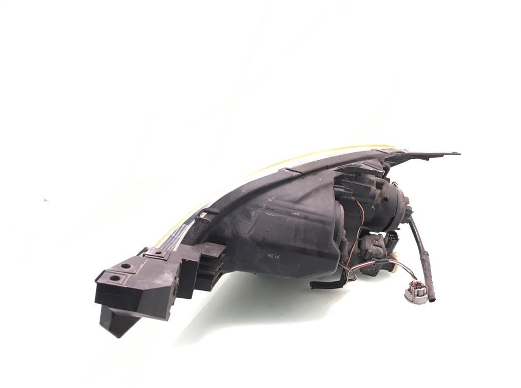 Фара правая бу для Mazda 3  BK 2.0 i,  2005 г.