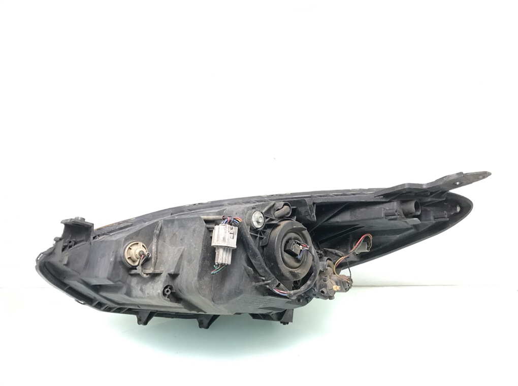 Фара правая бу для Mazda 2  2 1.3 i,  2008 г.