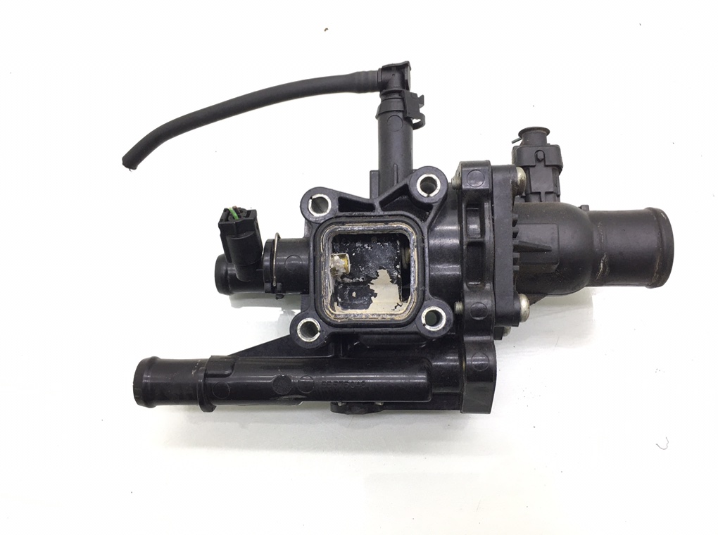 Корпус термостата бу для Opel Insignia  1.8 i,  2011 г.