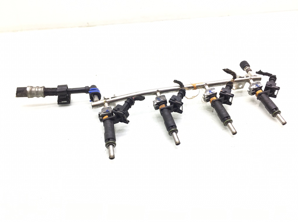 Топливная рампа бу для Opel Insignia  1.8 i,  2011 г.