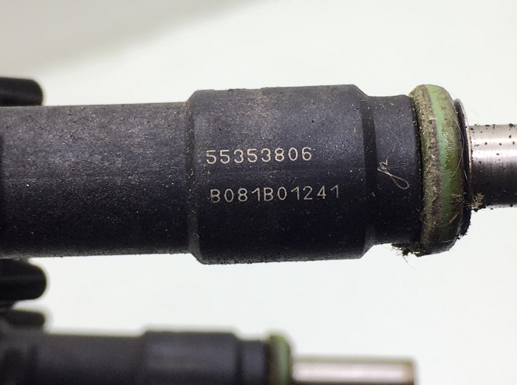 Топливная рампа бу для Opel Insignia  1.8 i,  2011 г.