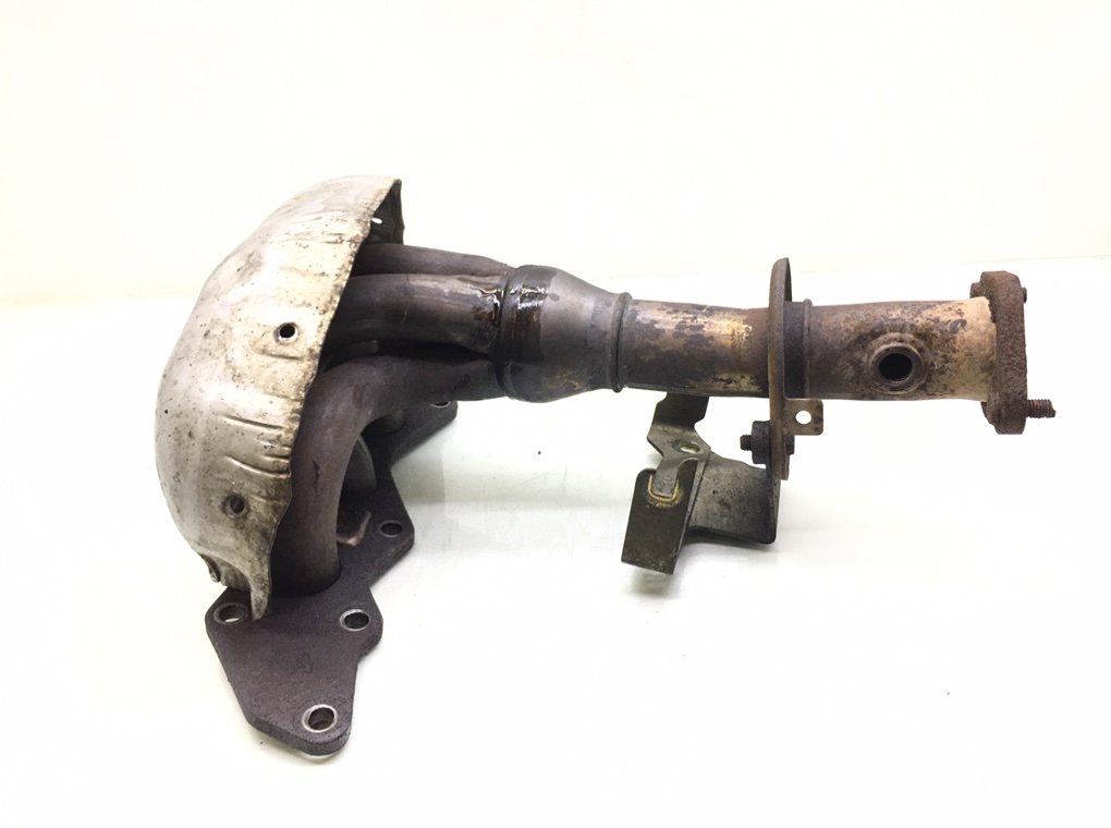 Коллектор выпускной бу для Ford Mondeo 3 1.8 i, 2002 г. Коллектор выпускной бу для Ford Mondeo 3 1.8 i, 2002 г.